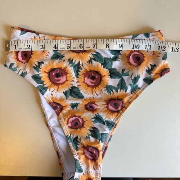 Nasty Gal Sunflower Tie Bikini and Scrunchie Set Size 2 NWT - Picture 15 of 16